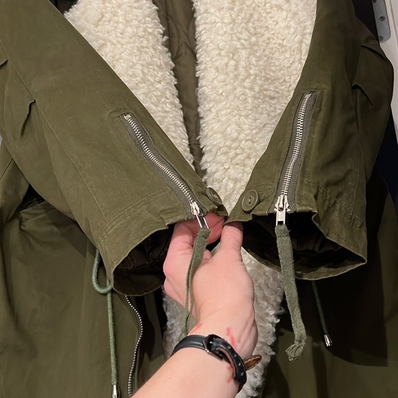 ✨Host Pick✨The DIUDIU Room Oversized Olive Green Sherpa Coat Size Small - Picture 9 of 14